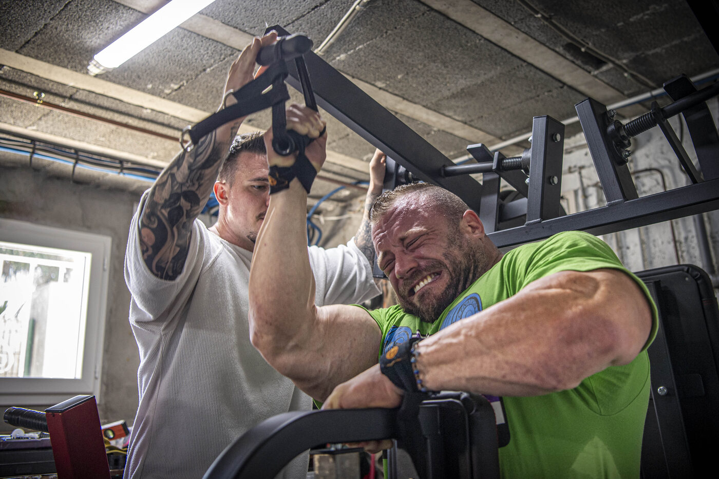 Matt encadrant une séance de musculation au CM Studio
