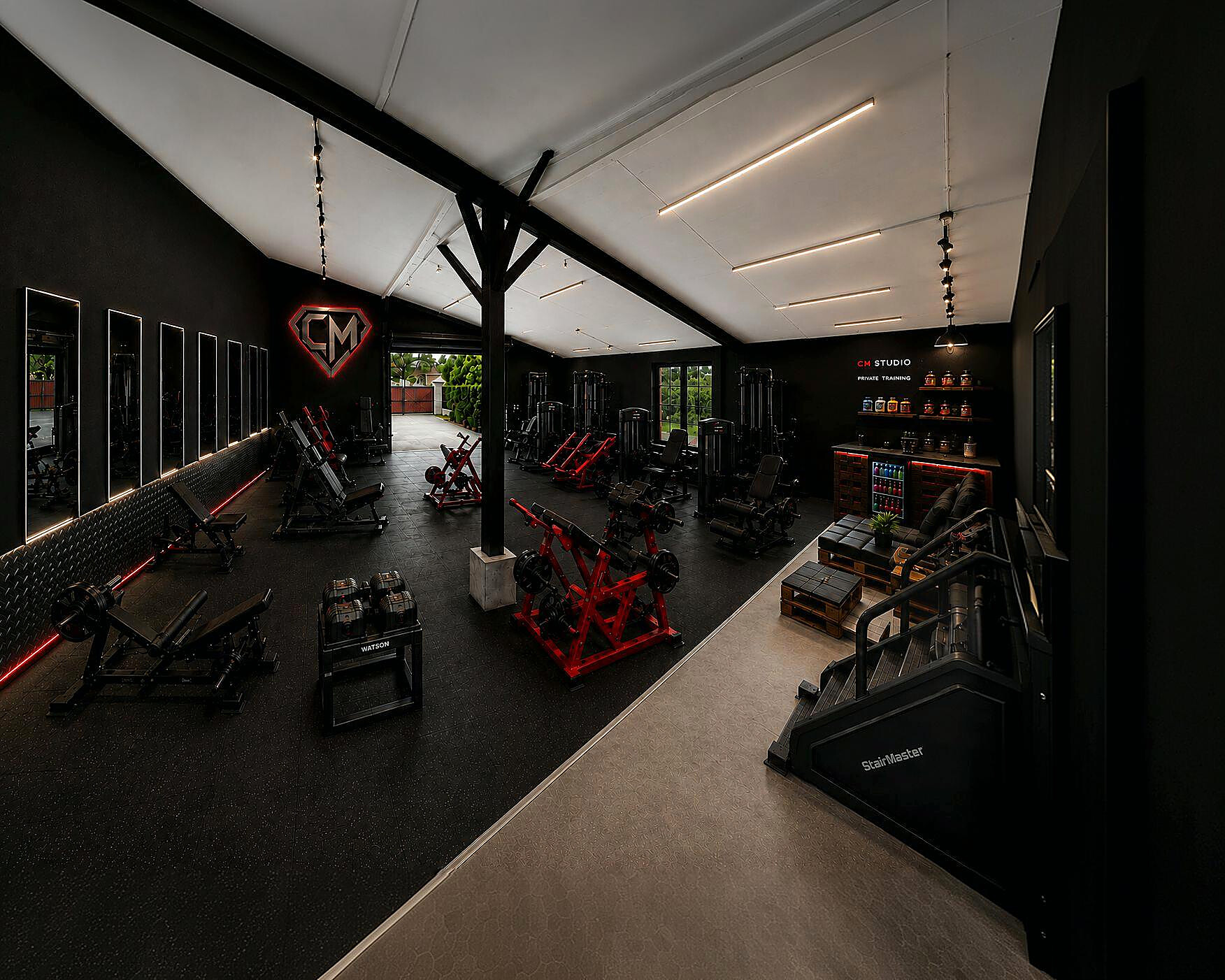 Intérieur du CM Studio, salle de coaching privée